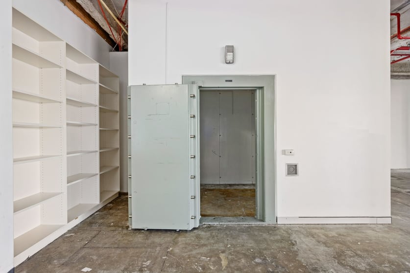 Unit 2/161 London Circuit City ACT 2601 - Image 2