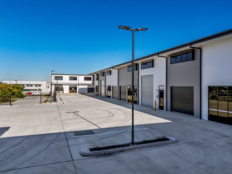 Click to view all images 185 Toombul Road Northgate QLD 4013 - Image 3