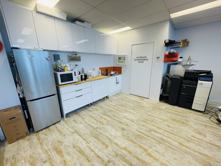 Click to view all images 30418/27 Garden Street Southport QLD 4215 - Image 2