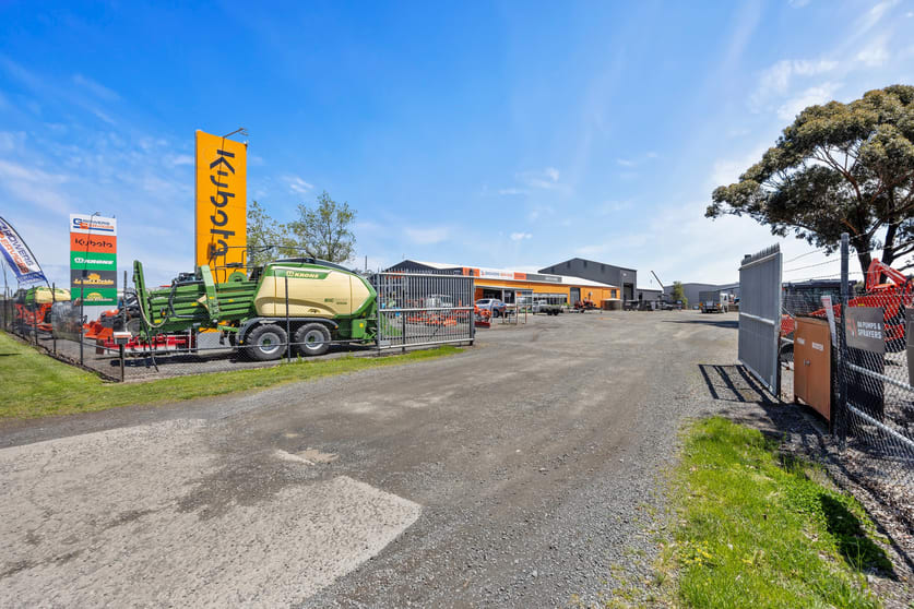12 Wiltshire Lane Delacombe VIC 3356 - Image 3