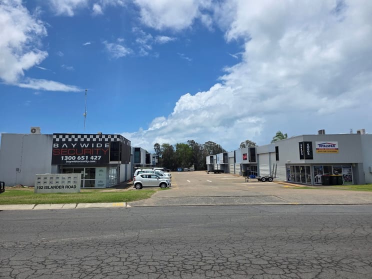 Click to view all images 3/102 Islander Road Pialba QLD 4655 - Image 1
