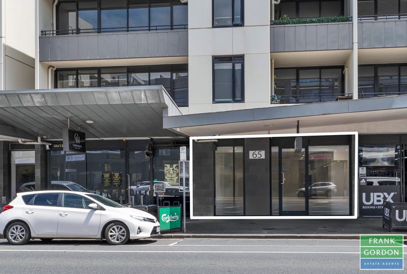 Click to view all images 65 Bay Street Port Melbourne VIC 3207 - Image 1