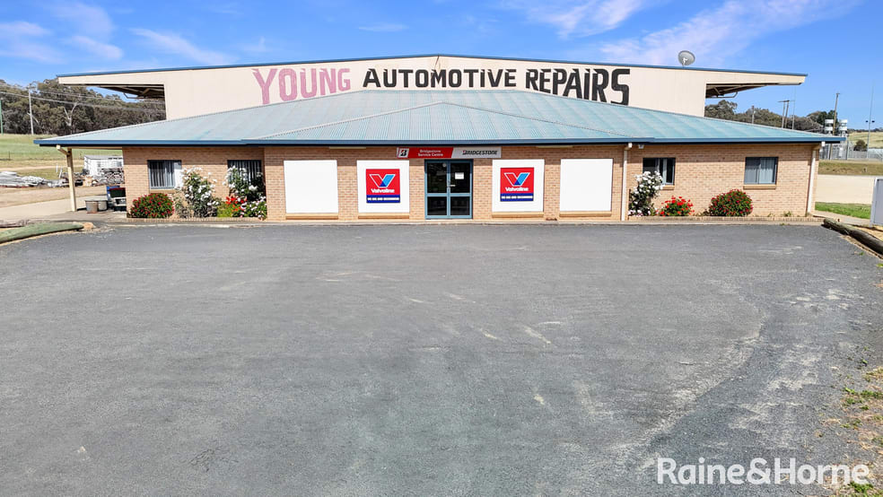 Click to view all images 235 Milvale Road Young NSW 2594 - Image 2