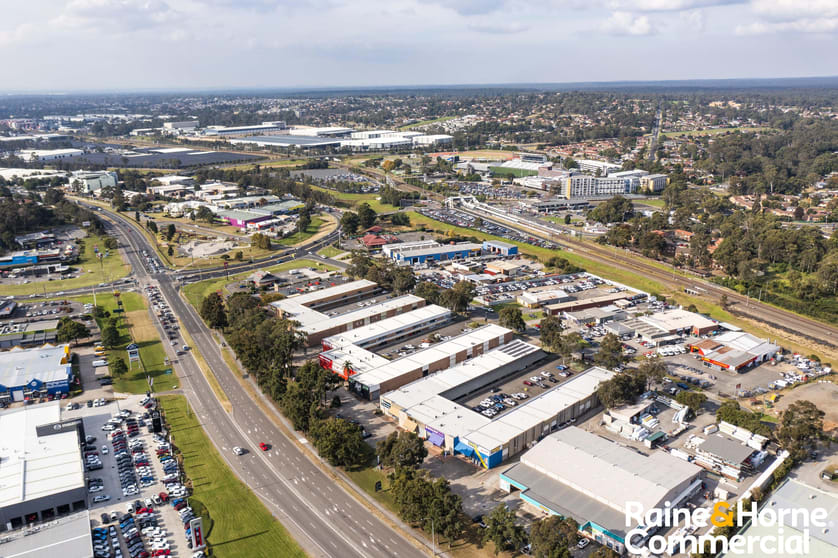 Click to view all images 11/3 Hollylea Road Leumeah NSW 2560 - Image 2