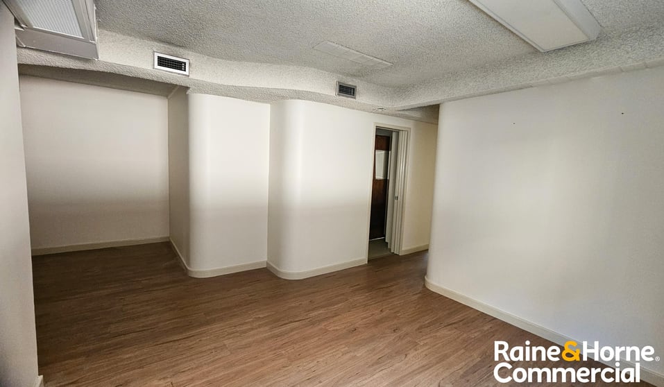 Click to view all images 205/131 Wickham Terrace Spring Hill QLD 4000 - Image 3