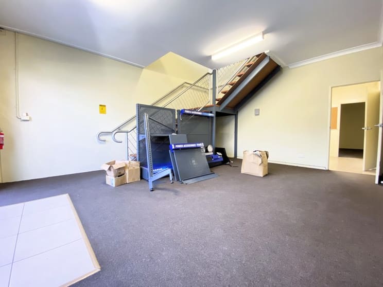 31/11-17 Cairns Street Loganholme QLD 4129 - Image 3