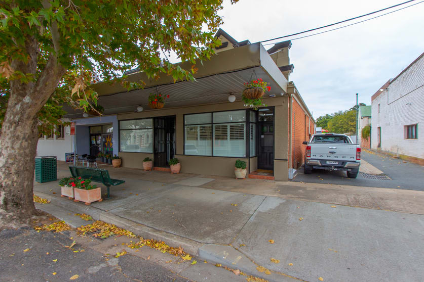 Click to view all images 175 East Street Narrandera NSW 2700 - Image 2
