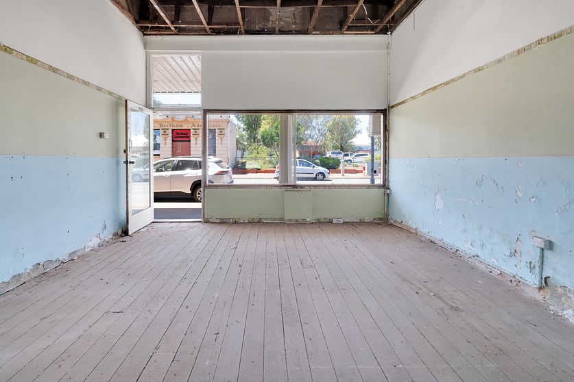 Click to view all images 250 - 252 Fitzgerald Street Northam WA 6401 - Image 2
