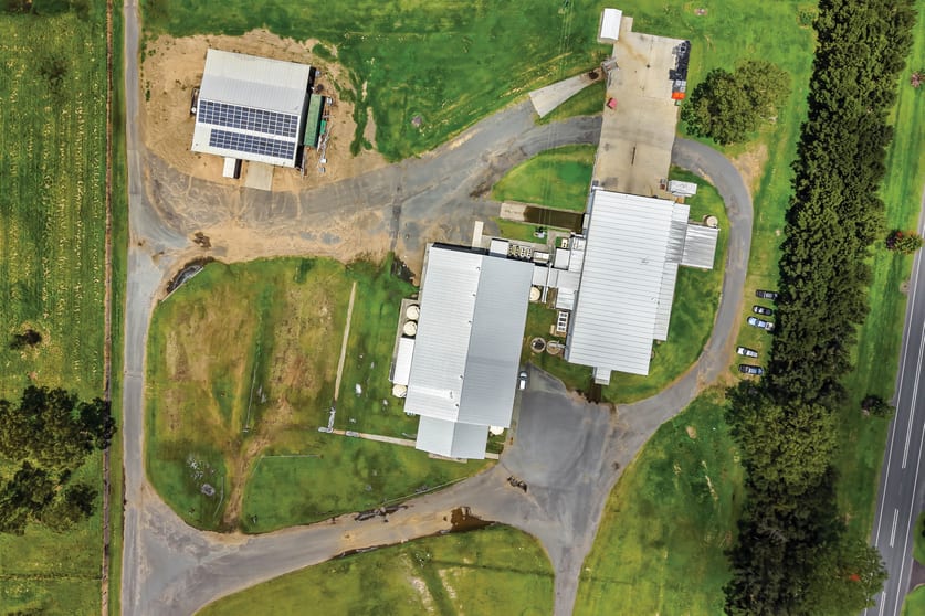 Click to view all images 12 Allens Road Peak Crossing QLD 4306 - Image 2