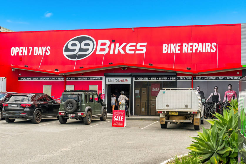 Click to view all images 28 Greenway Dr Tweed Heads South NSW 2486 - Image 3