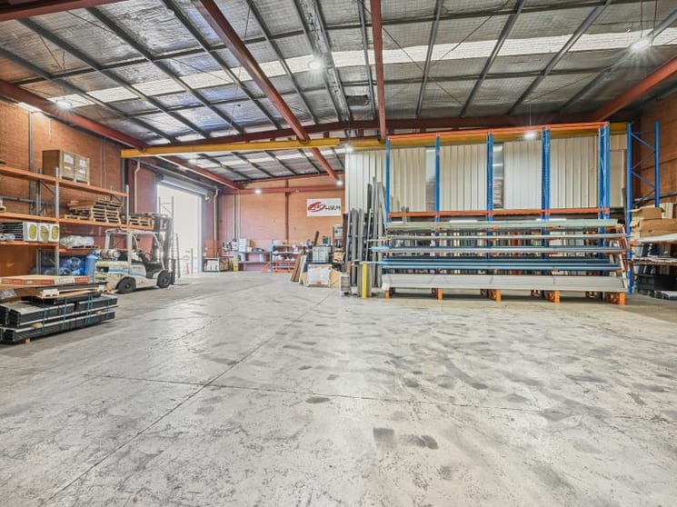 Click to view all images 2 Watson Road Padstow NSW 2211 - Image 3
