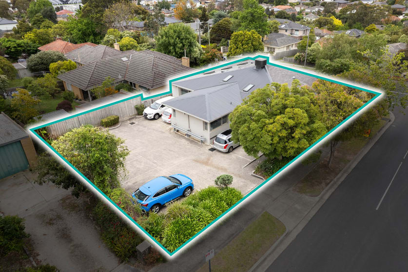 Click to view all images 299 Blackburn Road Mount Waverley VIC 3149 - Image 1