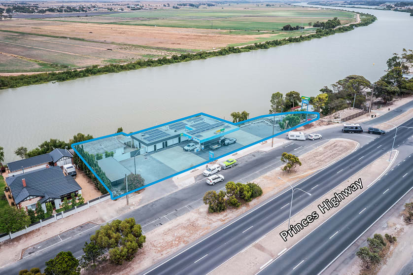 Click to view all images 32 Princes Highway Tailem Bend SA 5260 - Image 1