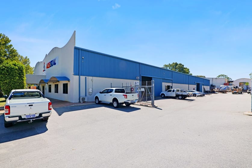 41 Paramount Drive Wangara WA 6065 - Image 2