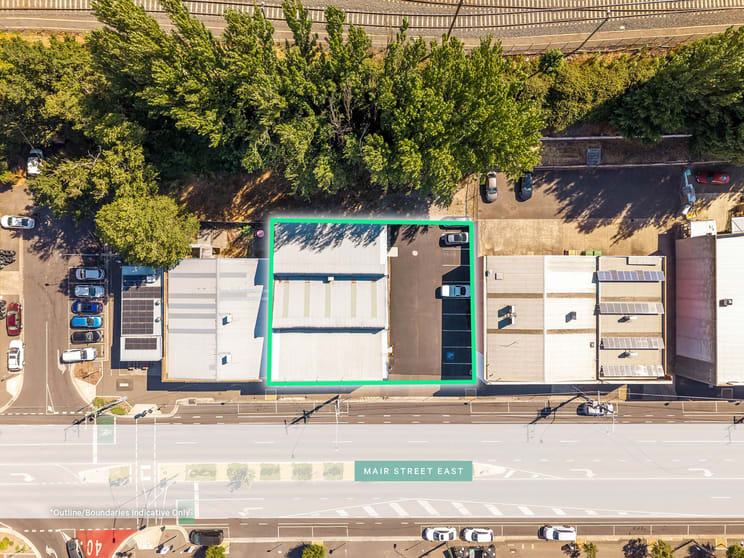 Click to view all images 31-35 Mair Street East Ballarat Central VIC 3350 - Image 2