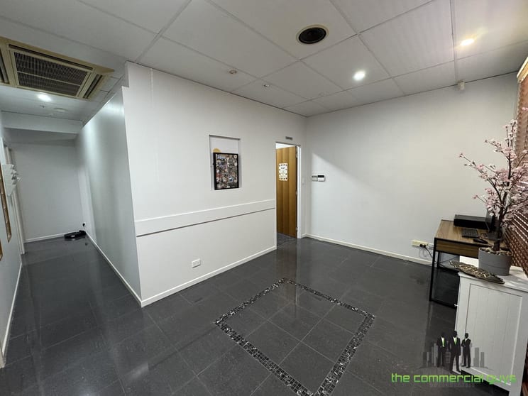 Click to view all images 11/5 Poinciana Street Morayfield QLD 4506 - Image 3