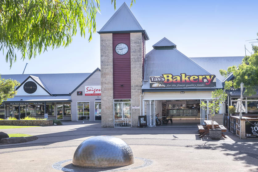 Shop 18/34 Dunn Bay Road Dunsborough WA 6281 - Image 1