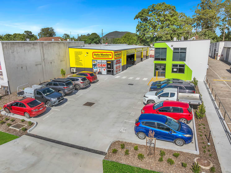 Click to view all images 49 Beerwah Parade Beerwah QLD 4519 - Image 2