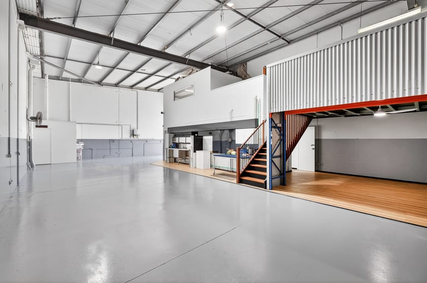 10/17 Indy Court Carrara QLD 4211 - Image 3
