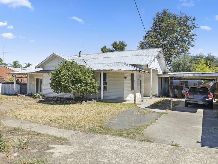 Click to view all images 22-26 Clifton Street Euroa VIC 3666 - Image 2