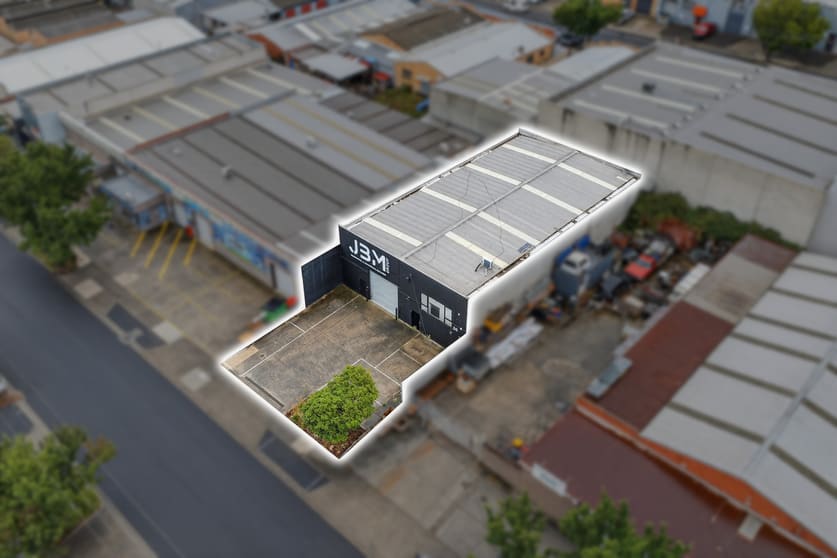 Click to view all images 36 Vernon Avenue Heidelberg West VIC 3081 - Image 2