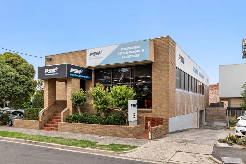 12 Strathalbyn Street Kew East VIC 3102 - Image 3