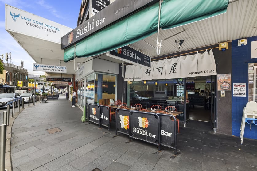 Click to view all images 122 Longueville Road Lane Cove NSW 2066 - Image 3