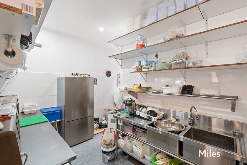 Click to view all images 6/149 Upper Heidelberg Road Ivanhoe VIC 3079 - Image 3
