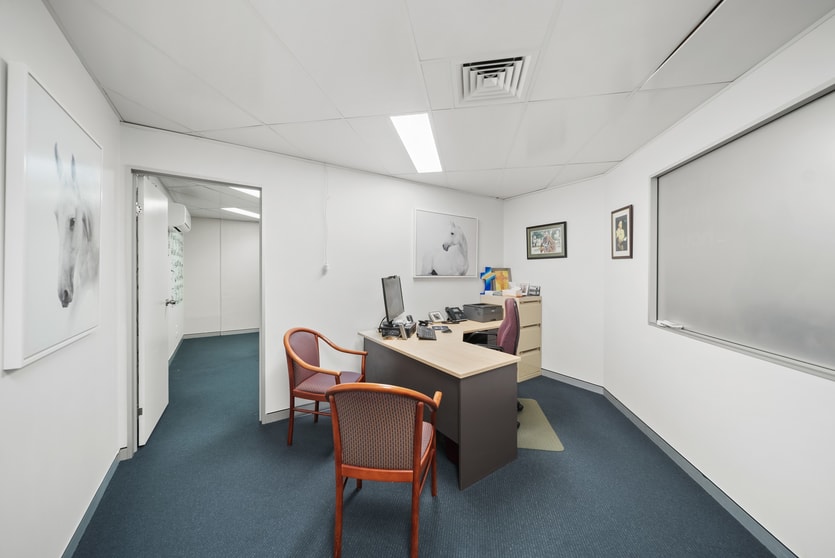 Click to view all images 7C/76 - 82 Robina Town Centre Drive Robina QLD 4226 - Image 3