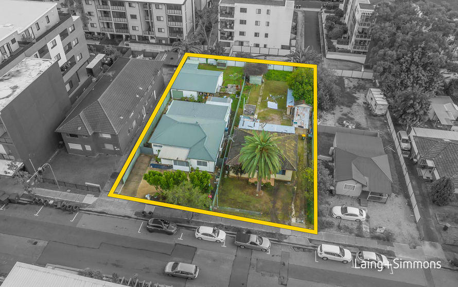 Click to view all images 39-41 Aurelia Street Toongabbie NSW 2146 - Image 1