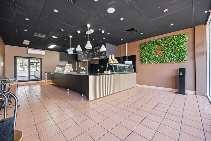 Shop 2/191-195 Hull Road Mooroolbark VIC 3138 - Image 2