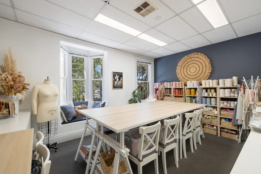 Click to view all images 611 Dean Street Albury NSW 2640 - Image 5