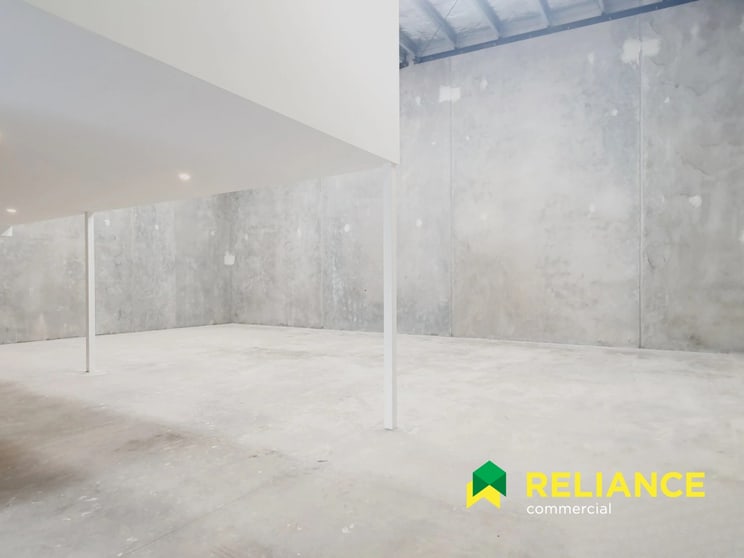 Click to view all images 4/235 Robinsons Road Ravenhall VIC 3023 - Image 3