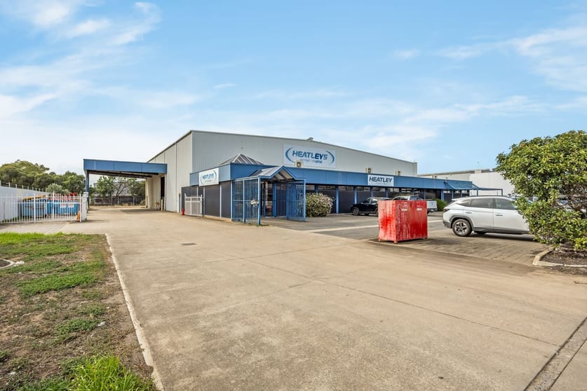 8 Lafitte Road Wingfield SA 5013 - Image 2