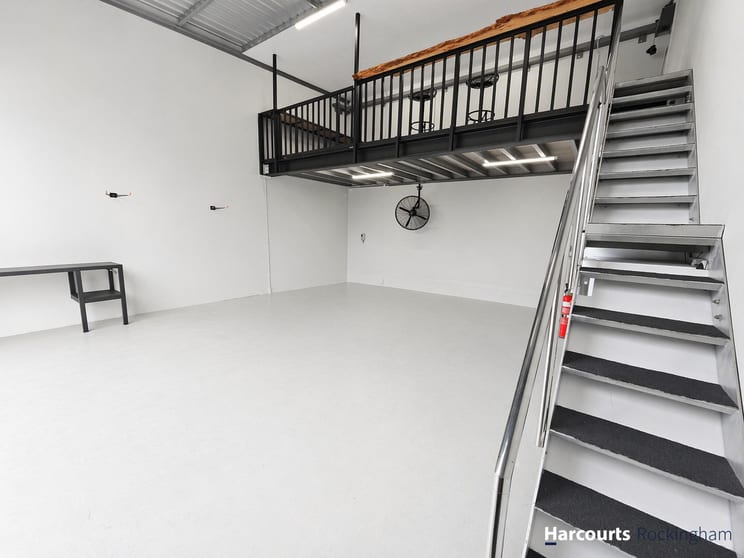 Click to view all images 19/15 Crocker Street Rockingham WA 6168 - Image 2