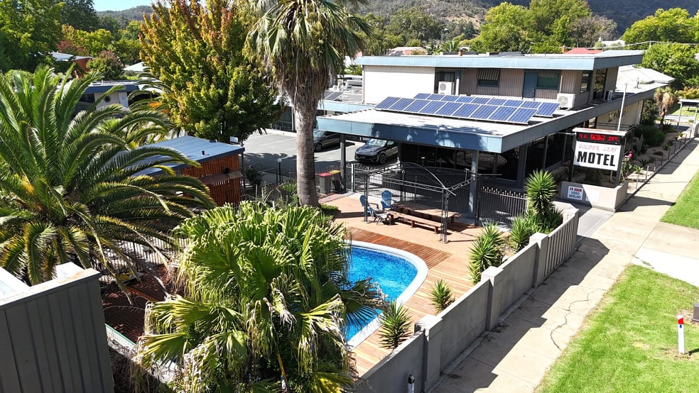 186-188 Myrtle Street Myrtleford VIC 3737 - Image 3
