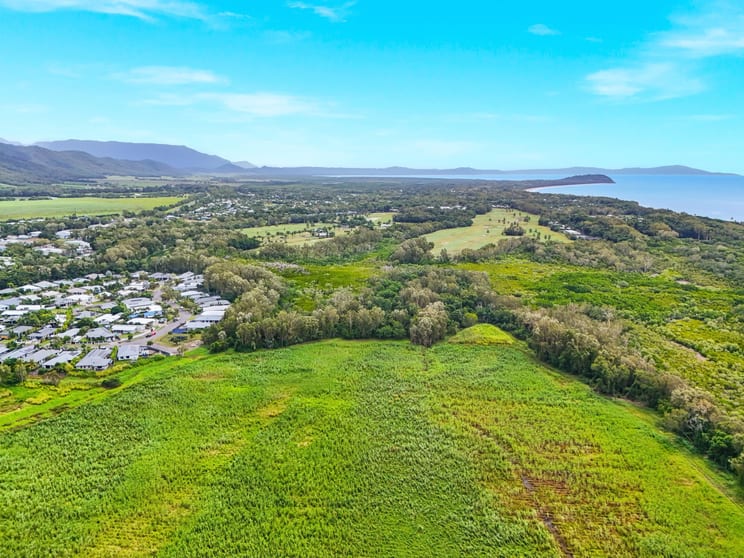 Click to view all images 2 Milman Drive Craiglie QLD 4877 - Image 3