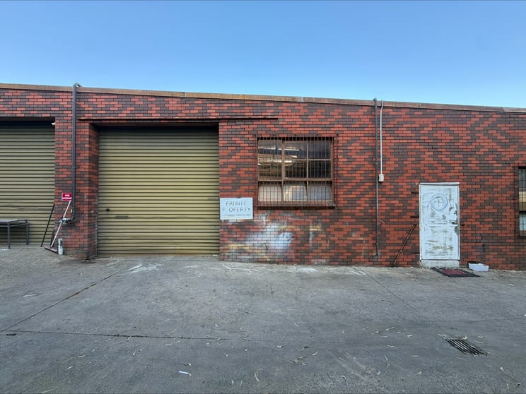 Click to view all images 8/2-4 Alexander Avenue Dandenong VIC 3175 - Image 1
