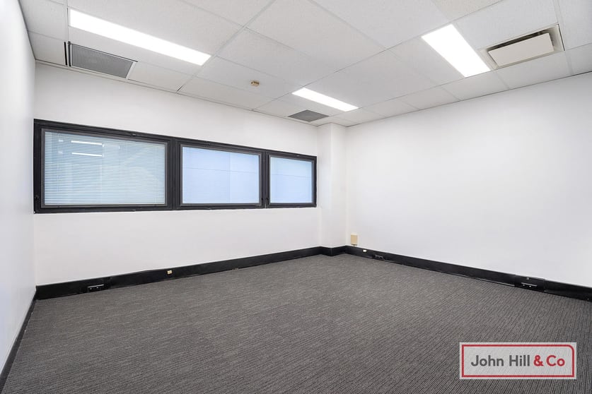 Click to view all images 17/12 Railway Parade Burwood NSW 2134 - Image 3