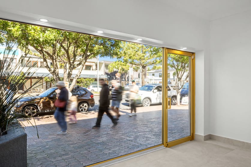 Click to view all images 4/355 Barrenjoey Road Newport NSW 2106 - Image 2