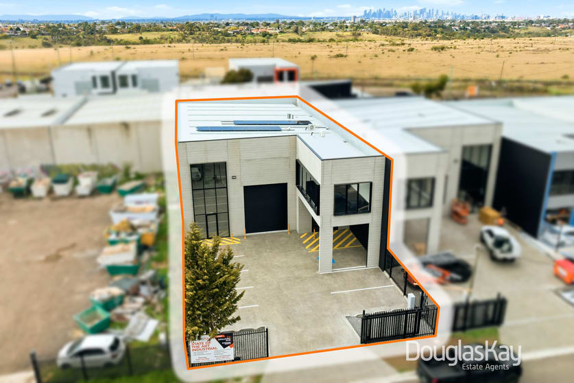 Click to view all images 54 Spalding Avenue Sunshine North VIC 3020 - Image 2
