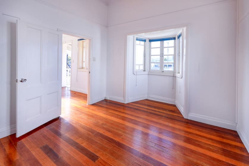 Click to view all images 16 Scott Street Parramatta Park QLD 4870 - Image 3