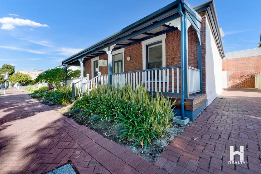 Click to view all images 2/299 Newcastle Street Northbridge WA 6003 - Image 3