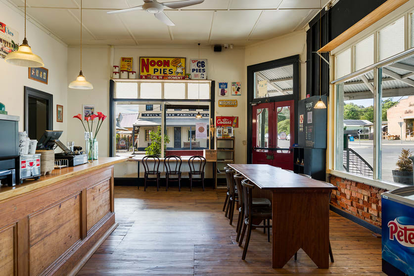 Click to view all images 1 Templeton Street Guildford VIC 3451 - Image 2
