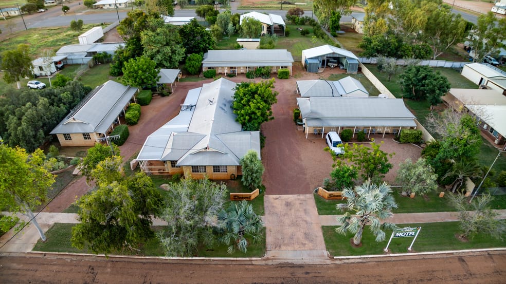 Click to view all images Boulia QLD 4829 - Image 2
