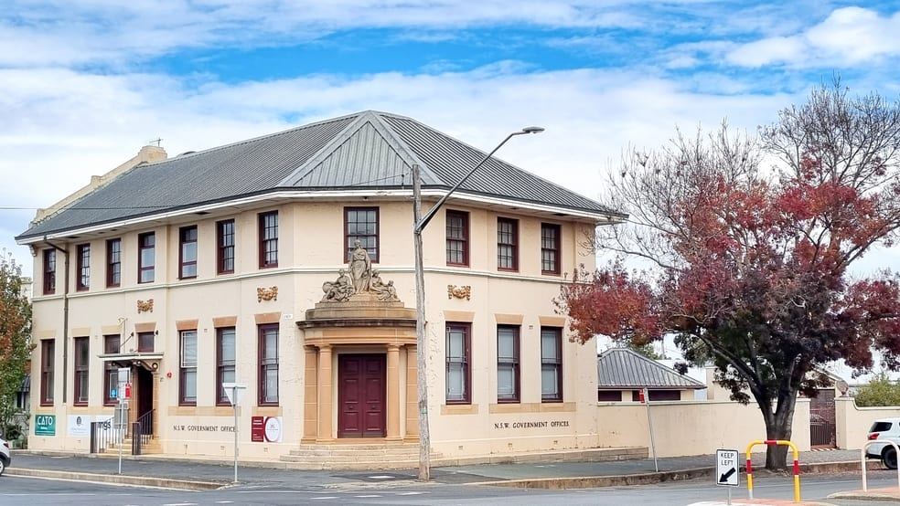 25 Lynch Street Young NSW 2594 - Image 1