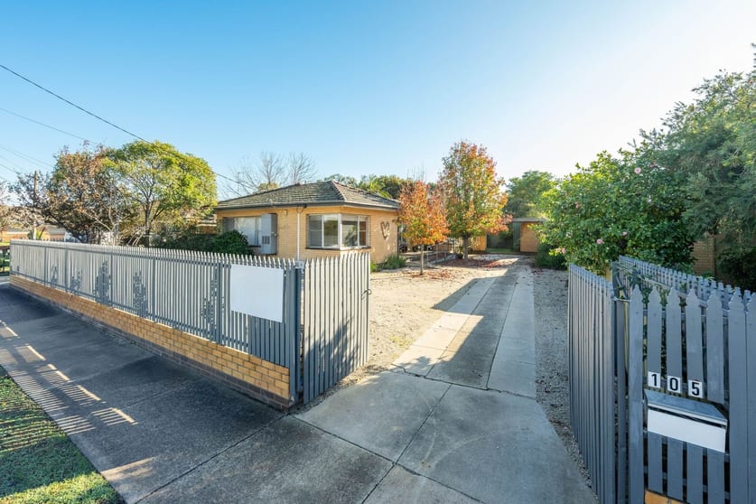 Click to view all images 105 Balaclava Road Shepparton VIC 3630 - Image 1