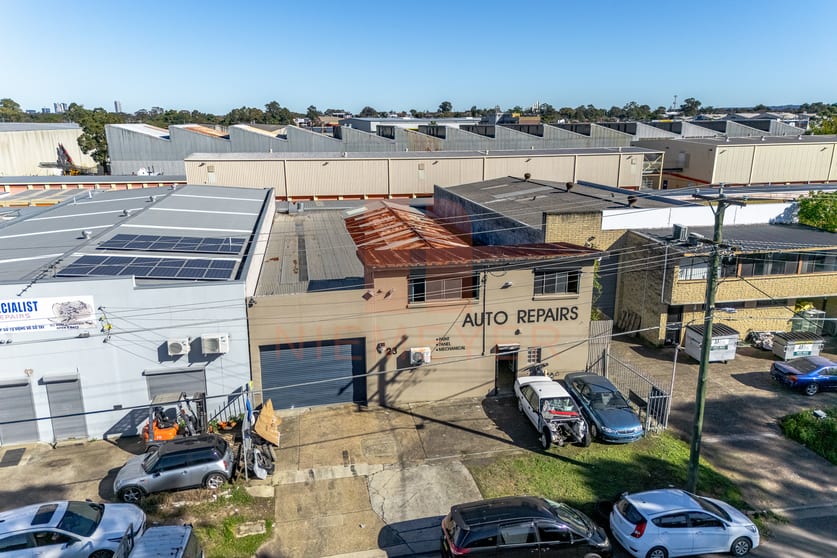 Click to view all images Factory/Office/23 Hollywood Drive Lansvale NSW 2166 - Image 2