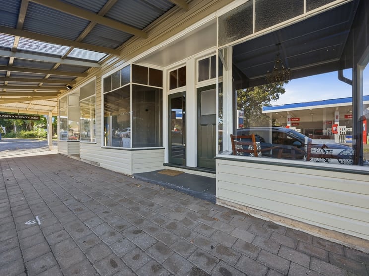Click to view all images 2/25-27 Hyde Street Bellingen NSW 2454 - Image 2