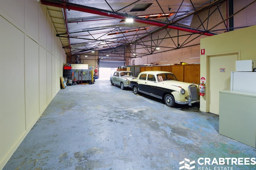 Click to view all images 9/2-16 Warner Street Oakleigh VIC 3166 - Image 2